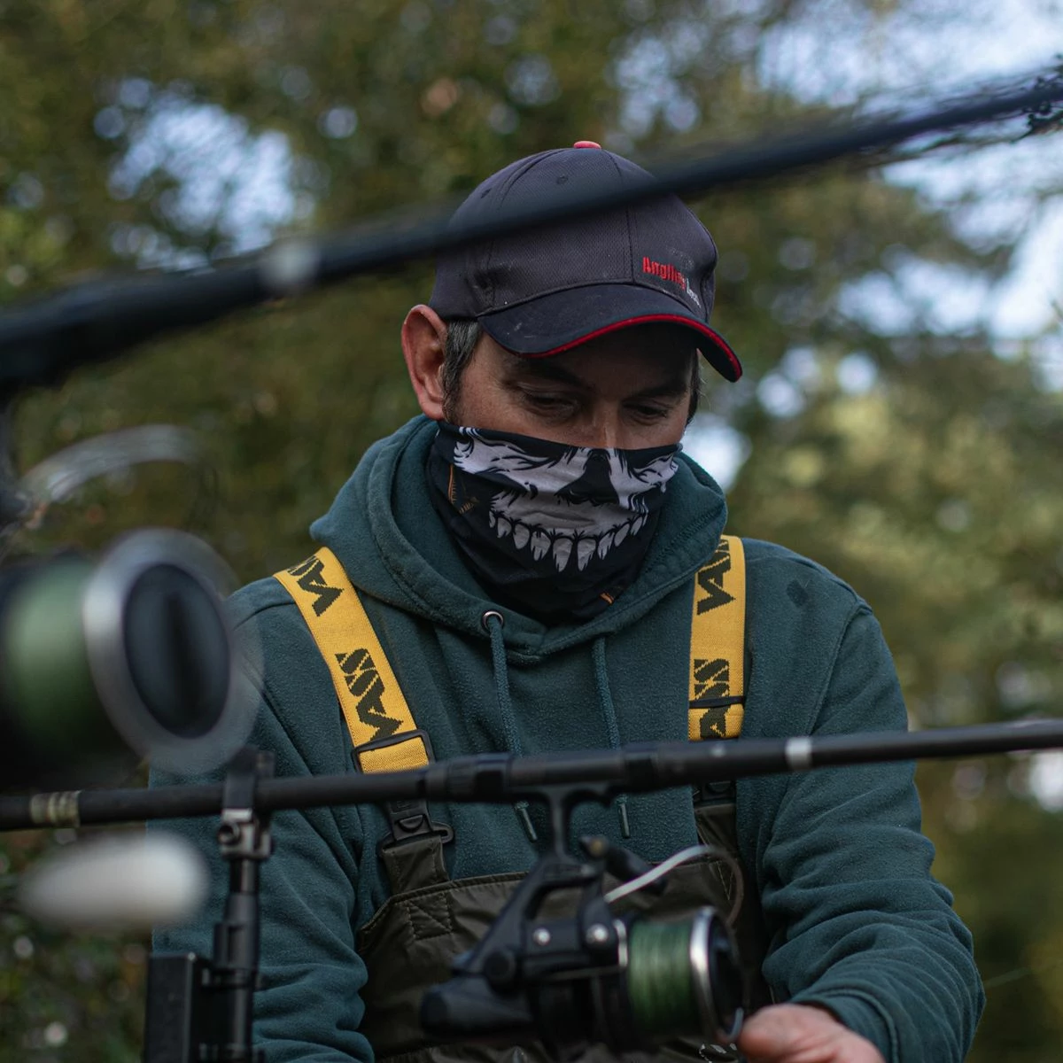 Savage Gear Skull Tec-Tube Clothing 4 Savage Gear Skull Tec-Tube Clothing - Image 4